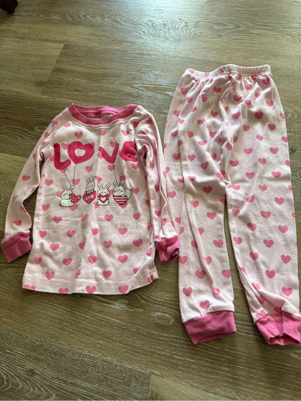 Girls Pink Heart 'Love' Pajama Set with Graphic Top and Cozy Pants